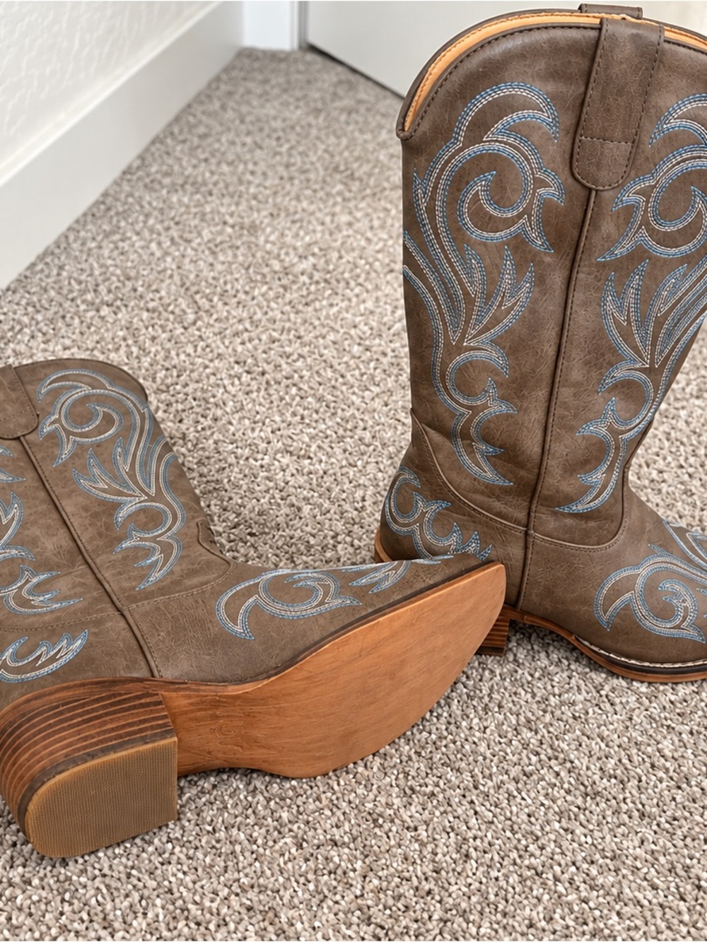 Women's Taupe Western Heeled Boots with Blue Embroidery